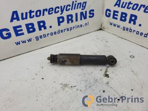 Gebruikte Schokdemper links-achter Volkswagen California T4 Prijs € 20,00 Margeregeling aangeboden door Autorec. Gebr. Prins b.v.
