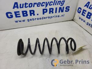 Gebruikte Veerschroef achter Skoda Octavia Combi (5EAC) 1.6 TDI Greenline 16V Prijs € 20,00 Margeregeling aangeboden door Autorec. Gebr. Prins b.v.