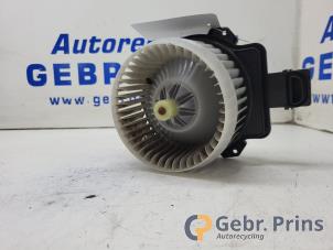Gebruikte Chaufage Ventilatiemotor Suzuki Vitara (LY/MY) 1.6 16V VVT Prijs € 50,00 Margeregeling aangeboden door Autorec. Gebr. Prins b.v.