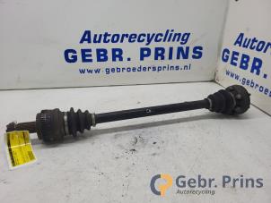Gebruikte Aandrijfas rechts-achter BMW 1 serie (E87/87N) 118i 16V Prijs € 40,00 Margeregeling aangeboden door Autorec. Gebr. Prins b.v.