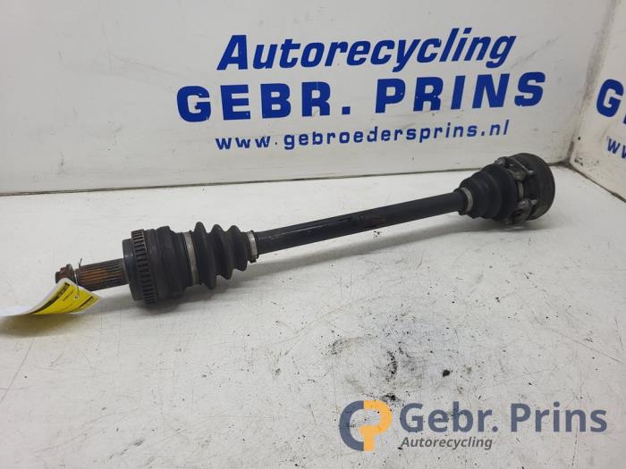Gebruikte Steekas links-achter BMW 1 serie (E87/87N) 118i 16V Prijs € 40,00 Margeregeling aangeboden door Autorec. Gebr. Prins b.v.