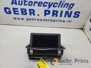 Gebruikte Display Interieur Audi A1 (8X1/8XK) 1.2 TFSI Prijs € 125,00 Margeregeling aangeboden door Autorec. Gebr. Prins b.v.