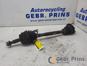 Gebruikte Steekas links-voor Opel Movano Combi 2.2 DTI Prijs € 40,00 Margeregeling aangeboden door Autorec. Gebr. Prins b.v.