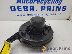 Gebruikte Kachel Ventilatiemotor Audi A1 (8X1/8XK) 1.2 TFSI Prijs € 30,00 Margeregeling aangeboden door Autorec. Gebr. Prins b.v.