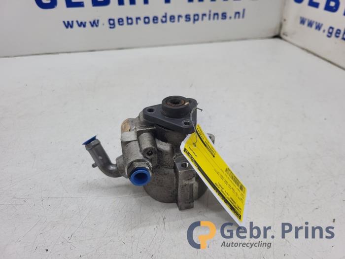 Gebruikte Pomp Servo Opel Combo 1.3 CDTI 16V ecoFlex Prijs € 30,00 Margeregeling aangeboden door Autorec. Gebr. Prins b.v.