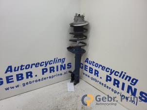 Gebruikte Mac Phersonpoot rechts-voor Mercedes A (W168) 1.4 A-140 Prijs € 50,00 Margeregeling aangeboden door Autorec. Gebr. Prins b.v.