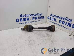 Gebruikte Aandrijfas links-voor Audi A1 (8X1/8XK) 1.2 TFSI Prijs € 50,00 Margeregeling aangeboden door Autorec. Gebr. Prins b.v.