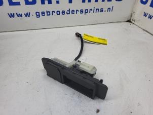 Gebruikte Camera achteruitrijden Mercedes C (W205) C-180 1.6 16V Prijs € 200,00 Margeregeling aangeboden door Autorec. Gebr. Prins b.v.