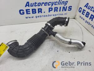 Gebruikte Luchtinlaat slang Ford Transit Custom 2.0 TDCi 16V Eco Blue 130 Prijs € 36,30 Inclusief btw aangeboden door Autorec. Gebr. Prins b.v.