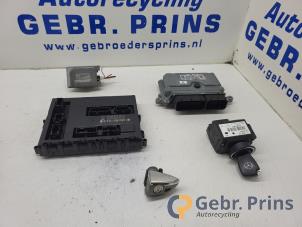 Gebruikte Kontaktslot + computer Mercedes A (W169) 2.0 A-180 CDI 16V 5-Drs. Prijs € 175,00 Margeregeling aangeboden door Autorec. Gebr. Prins b.v.