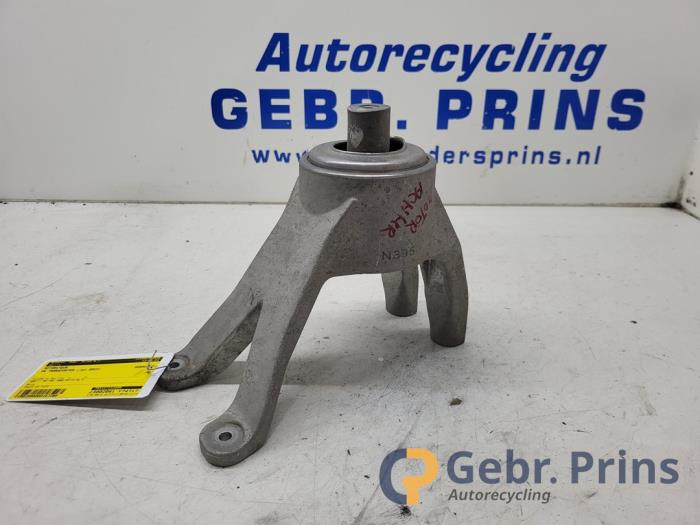 Gebruikte Motorsteun Volkswagen Transporter T6 2.0 TDI Prijs € 48,40 Inclusief btw aangeboden door Autorec. Gebr. Prins b.v.
