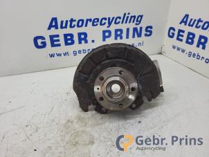 Gebruikte Fusee rechts-voor Skoda Fabia (6Y5) 2.0i Prijs € 25,00 Margeregeling aangeboden door Autorec. Gebr. Prins b.v.