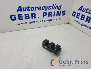 Gebruikte Schakelaar Elektrisch Raam Kia Picanto (JA) 1.0 DPi 12V Prijs € 40,00 Margeregeling aangeboden door Autorec. Gebr. Prins b.v.