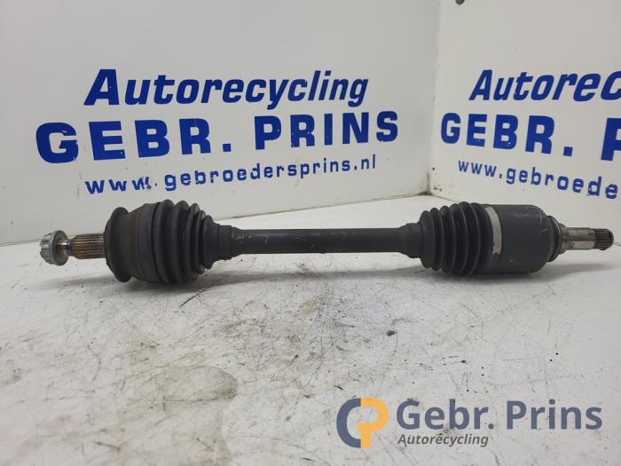 Gebruikte Steekas links-voor Mercedes B (W245) 1.5 B-160 16V Prijs € 75,00 Margeregeling aangeboden door Autorec. Gebr. Prins b.v.