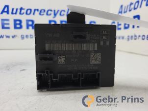 Gebruikte Centrale Deurvergrendelings Module Volkswagen Passat Variant (3G5) 1.4 GTE 16V Prijs € 15,00 Margeregeling aangeboden door Autorec. Gebr. Prins b.v.