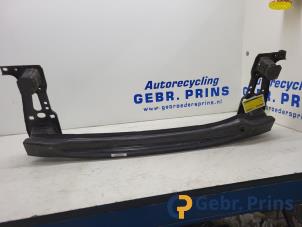 Gebruikte Bumperframe voor Mini Mini (R56) 1.4 16V One Prijs € 40,00 Margeregeling aangeboden door Autorec. Gebr. Prins b.v.