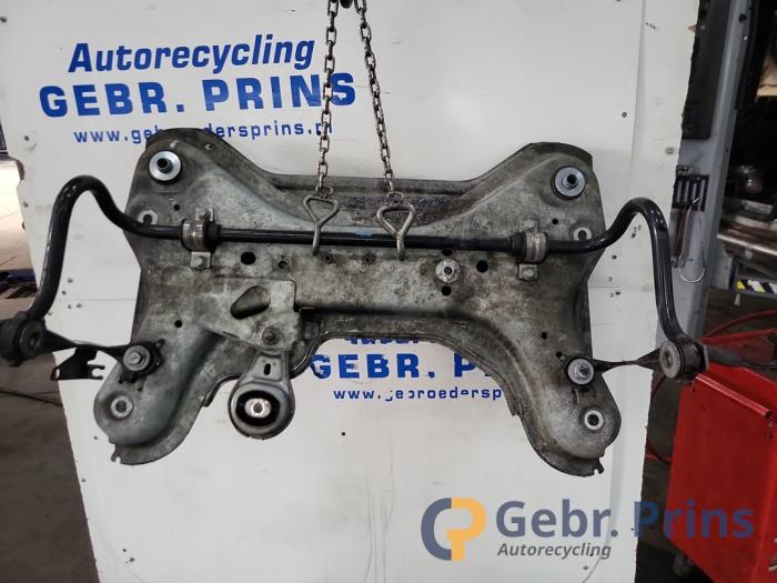 Gebruikte Subframe Opel Vivaro 1.6 CDTI 115 Prijs € 151,25 Inclusief btw aangeboden door Autorec. Gebr. Prins b.v.