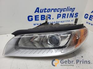Gebruikte Koplamp links Volvo XC70 (BZ) 2.0 D3 20V Prijs € 350,00 Margeregeling aangeboden door Autorec. Gebr. Prins b.v.
