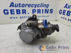 Gebruikte G-lader Volvo XC70 (BZ) 2.0 D3 20V Prijs € 200,00 Margeregeling aangeboden door Autorec. Gebr. Prins b.v.