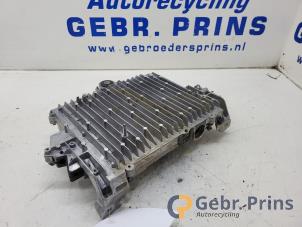 Gebruikte Veercomputer Tesla Model 3 Long Range 72kWh Prijs € 200,00 Margeregeling aangeboden door Autorec. Gebr. Prins b.v.