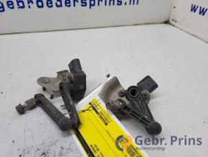 Gebruikte Stabilisatie Regel Sensor Tesla Model 3 Long Range 72kWh Prijs € 75,00 Margeregeling aangeboden door Autorec. Gebr. Prins b.v.