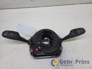 Gebruikte Combischakelaar Stuurkolom BMW 7 serie (F01/02/03/04) 740d 24V Prijs € 250,00 Margeregeling aangeboden door Autorec. Gebr. Prins b.v.