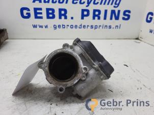 Gebruikte EGR Klep Volkswagen Polo IV (9N1/2/3) 1.4 16V Prijs € 40,00 Margeregeling aangeboden door Autorec. Gebr. Prins b.v.
