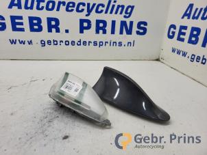 Gebruikte Antenne BMW 7 serie (F01/02/03/04) 740d 24V Prijs € 50,00 Margeregeling aangeboden door Autorec. Gebr. Prins b.v.