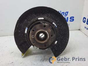 Gebruikte Fusee links-achter BMW 7 serie (F01/02/03/04) 740d 24V Prijs € 50,00 Margeregeling aangeboden door Autorec. Gebr. Prins b.v.