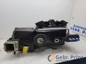 Gebruikte Kachelhuis BMW 7 serie (F01/02/03/04) 740d 24V Prijs € 100,00 Margeregeling aangeboden door Autorec. Gebr. Prins b.v.