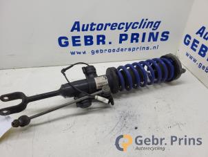 Gebruikte Mac Phersonpoot links-voor BMW 7 serie (F01/02/03/04) 740d 24V Prijs € 150,00 Margeregeling aangeboden door Autorec. Gebr. Prins b.v.