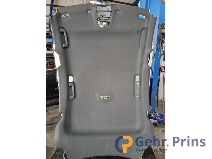Gebruikte Hemelbekleding Volvo V40 (MV) 2.0 D2 16V Prijs € 100,00 Margeregeling aangeboden door Autorec. Gebr. Prins b.v.
