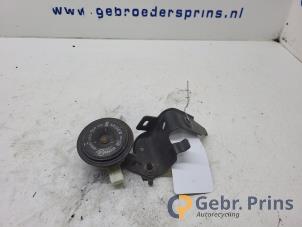 Gebruikte Claxon Renault Clio IV (5R) 0.9 Energy TCE 90 12V Prijs € 10,00 Margeregeling aangeboden door Autorec. Gebr. Prins b.v.