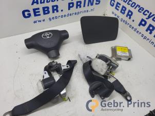 Gebruikte Airbag set Toyota Aygo (B10) 1.0 12V VVT-i Prijs € 125,00 Margeregeling aangeboden door Autorec. Gebr. Prins b.v.