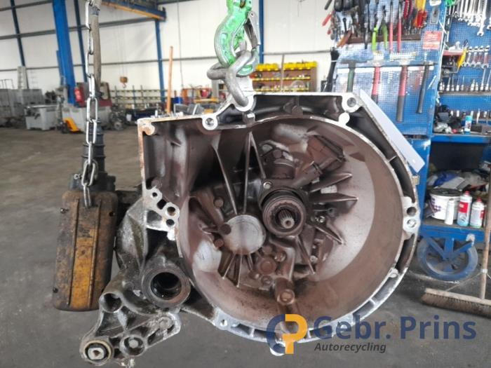 Gebruikte Versnellingsbak Ford Focus 3 Wagon 1.0 Ti-VCT EcoBoost 12V 100 Prijs € 500,00 Margeregeling aangeboden door Autorec. Gebr. Prins b.v.