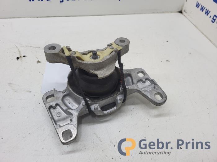 Gebruikte Motorrubber Volvo V40 (MV) 2.0 D2 16V Prijs € 25,00 Margeregeling aangeboden door Autorec. Gebr. Prins b.v.