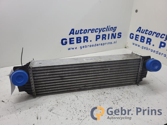 Gebruikte Intercooler BMW 5 serie (F10) 525d xDrive 16V Prijs € 50,00 Margeregeling aangeboden door Autorec. Gebr. Prins b.v.