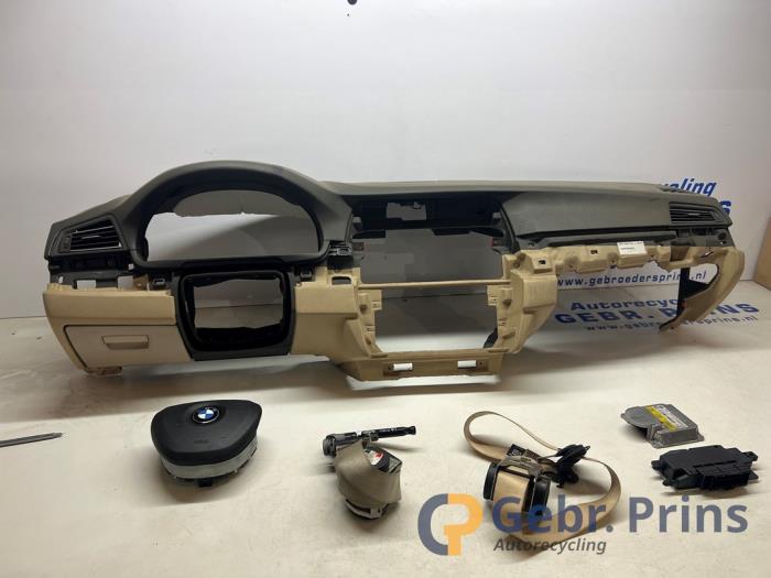 Gebruikte Airbag set + dashboard BMW 5 serie (F10) 525d xDrive 16V Prijs € 700,00 Margeregeling aangeboden door Autorec. Gebr. Prins b.v.