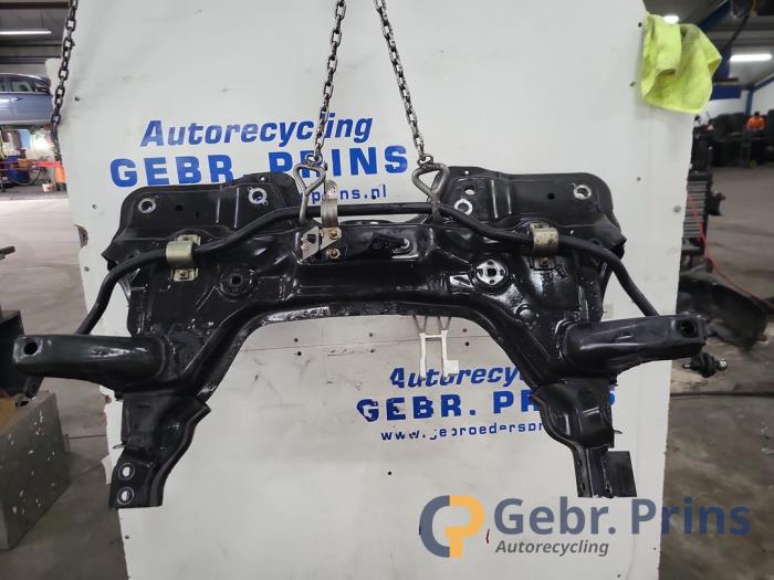 Subframe van een Opel Adam 1.0 Ecotec 12V SIDI Turbo 2019