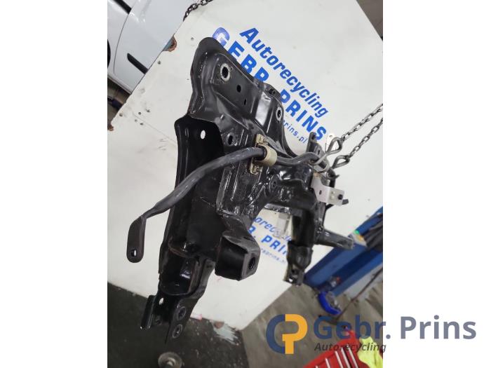 Subframe van een Opel Adam 1.0 Ecotec 12V SIDI Turbo 2019