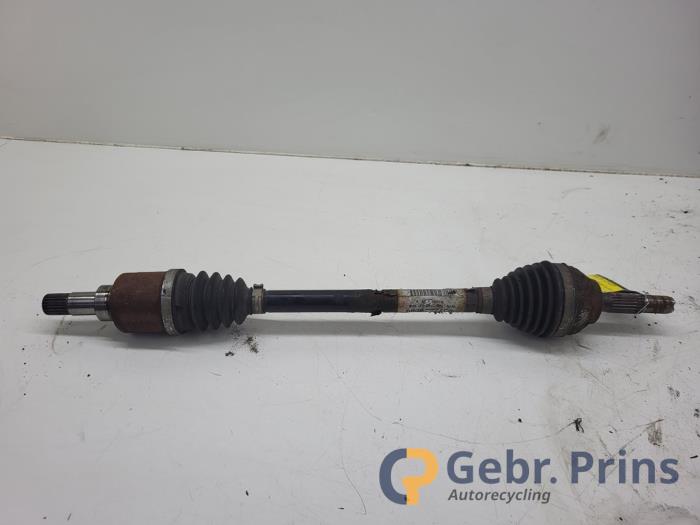 Gebruikte Aandrijfas links-voor Citroen C3 (SC) 1.6 16V VTi 120 Prijs € 40,00 Margeregeling aangeboden door Autorec. Gebr. Prins b.v.