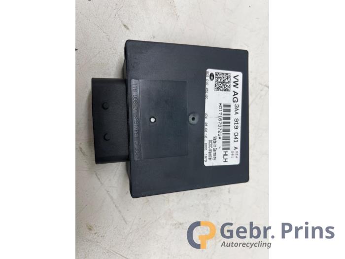 Central electronic module van een Volkswagen Golf VI (5K1) 1.2 TSI BlueMotion 2012