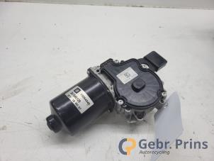 Gebruikte Motor electrisch raam Opel Adam 1.0 Ecotec 12V SIDI Turbo Prijs € 25,00 Margeregeling aangeboden door Autorec. Gebr. Prins b.v.