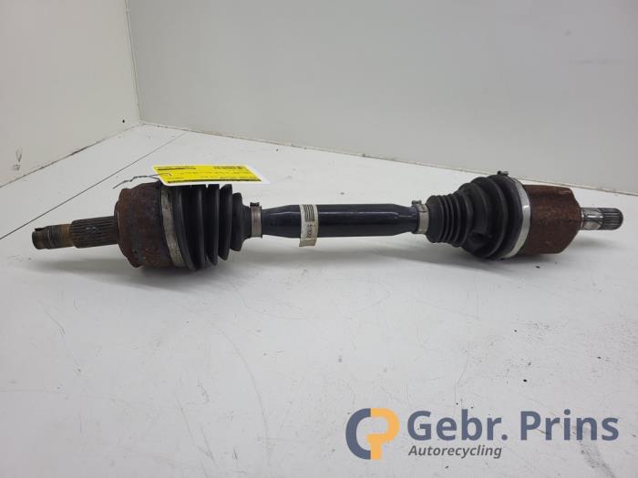 Gebruikte Steekas links-voor Alfa Romeo Giulietta (940) 1.4 TB 16V MultiAir Prijs € 100,00 Margeregeling aangeboden door Autorec. Gebr. Prins b.v.