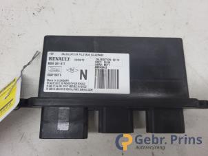 Gebruikte PDC Module Renault Modus/Grand Modus (JP) 1.6 16V Prijs € 40,00 Margeregeling aangeboden door Autorec. Gebr. Prins b.v.