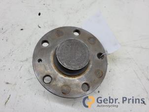 Gebruikte Wiellager achter Volkswagen Golf V (1K1) 1.4 FSI 16V Prijs € 20,00 Margeregeling aangeboden door Autorec. Gebr. Prins b.v.