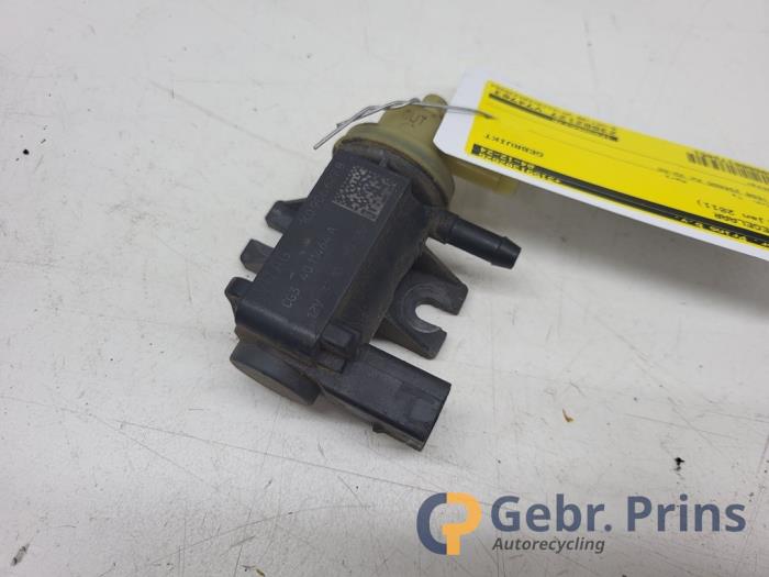 Gebruikte Turbodrukregelaar Volkswagen Caddy III (2KA,2KH,2CA,2CH) 1.6 TDI 16V Prijs € 24,20 Inclusief btw aangeboden door Autorec. Gebr. Prins b.v.