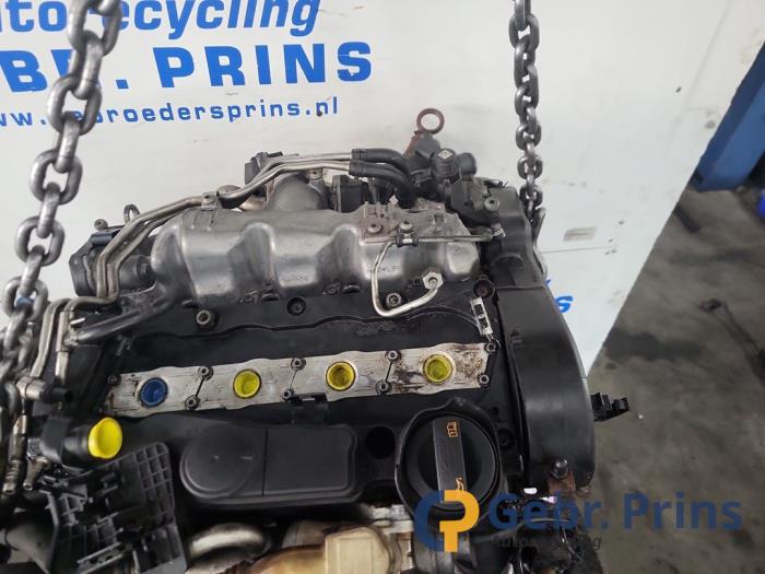 Motor van een Audi A4 (B8) 2.0 TDI 16V 2008