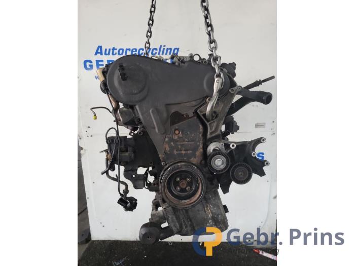 Motor van een Audi A4 (B8) 2.0 TDI 16V 2008