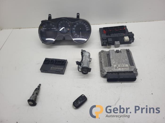 Gebruikte Kontaktslot + computer Seat Leon (1P1) 2.0 TFSI 16V Prijs € 150,00 Margeregeling aangeboden door Autorec. Gebr. Prins b.v.